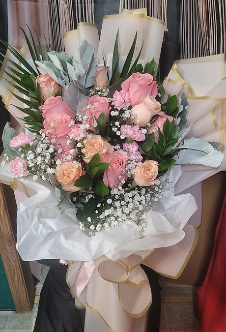 Fancy Wrapped Roses and Carnations